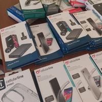 custodie ,pezzi varie per cellulari.