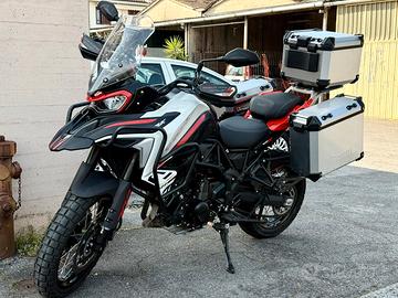 TRK 702X