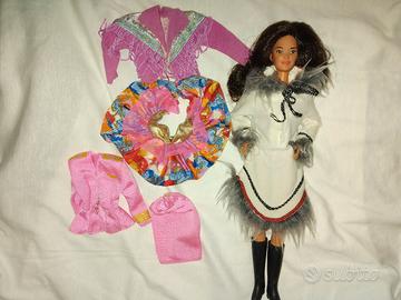 Barbie Eskimo anni'80 con vestiti 