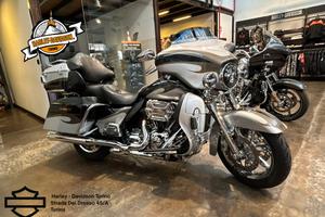 Harley-Davidson FLHTCUSE CVO Ultra Classic Electra