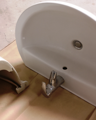 lavabo sospeso completo Ideal Standard