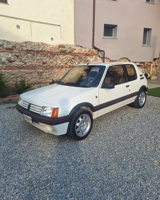 Peugeot 205 GTI 1.9