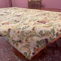 Stoffa pregiata da tappezzeria