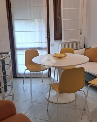 3 LOCALI A PESARO