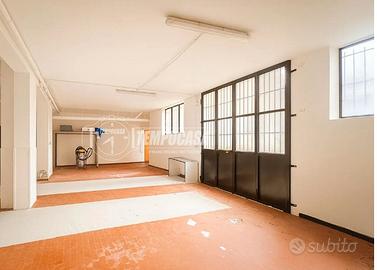 Locale per uso deposito o laboratorio max 30.00