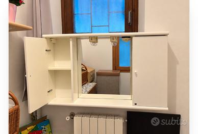 Specchiera bagno con due antine laterali