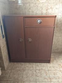 MOBILETTO BAGNO CON PORTABIANCHERIA