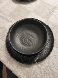 Servizio da 12 piatti Tognana serie Vulcania 