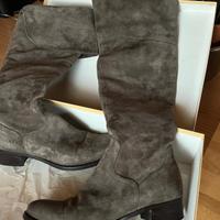 Stivali in camoscio grigio scuro n*39