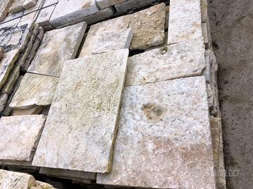 Pietre da pavimento selezionate di recupero