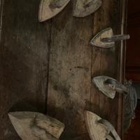 Ferri da stiro antichi