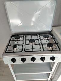Cucina gpl 5 fuochi nuova