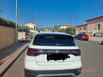 T-cross Advanced 1.6 TDI Diesel 95cv interni neri