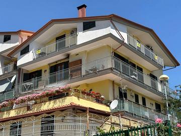 Appartamento di 118 m² con 3 locali e box auto a M