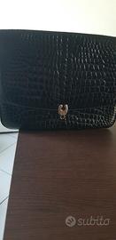 BORSA IN VERNICE NERA 
