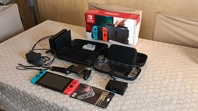 Nintendo Switch 1 + Mini Dock + Accessori