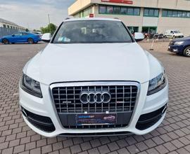 AUDI - Q5 - 2.0 TFSI Quattro S TRONIC SLINE