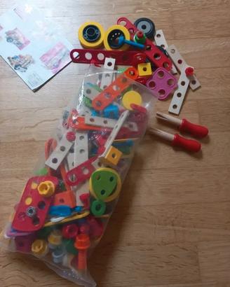 costruzioni in legno e cassetta attrezzi