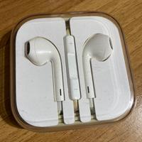 Apple EarPods