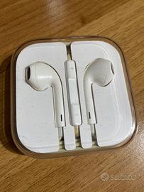 Apple EarPods