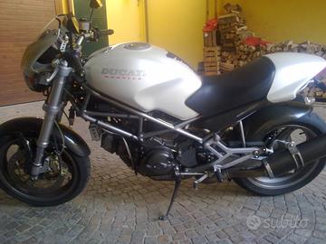 Ducati Monster 900 - 2000