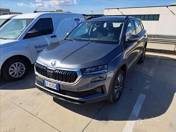 SKODA Karoq 2.0 tdi Selection 150cv dsg