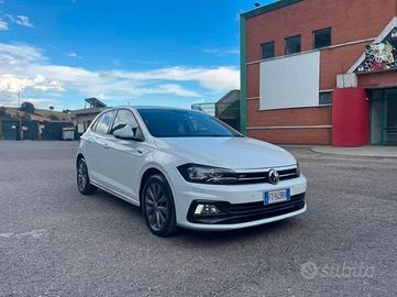 Polo R-line 1.6 95cv 2019 neo patentati