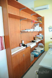 Scaffalatura mobile retrobancone