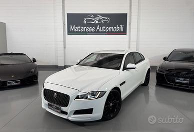 Jaguar XF 2.0cc 180cv Automatica Navigatore Finanz