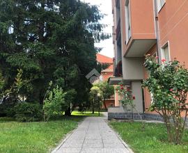 2 LOCALI A MONZA