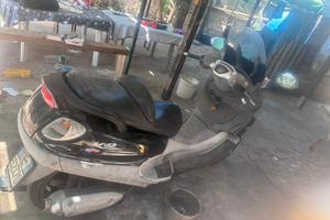 piaggio x9