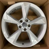 Cerchi originali Audi r19 Q3 s-Line