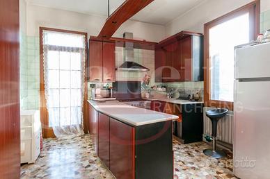 Villa bifamiliare Venezia [166/2025VRG] (Lido)