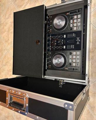 Consolle da dj native instruments s2 mk2