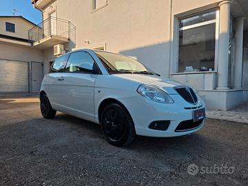 Lancia Ypsilon 1.2 Argento