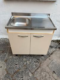 Lavello 5