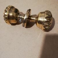 Maniglie a pomolo in ottone