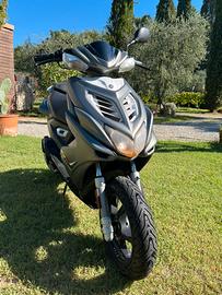 Yamaha aerox 50 R 2016
