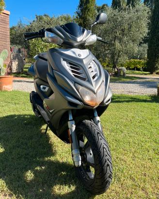 Yamaha aerox 50 R 2016