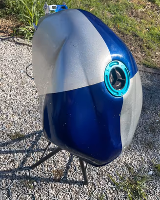 Serbatoio yamaha r6 99-02