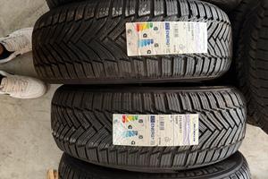 N4 gomme 215/60/17 invernali michelin nuove