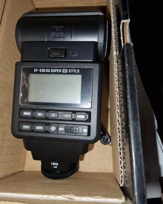 Flash Sigma EF-530 DG Super per Canon EOS
