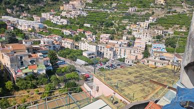 Appartamento con terrazzino