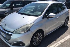 Peugeot 208 BlueHDi 1.6 5 porte Allure