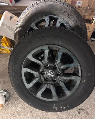 Bridgedtone Set di 5 gomme e cerchi in lega origin