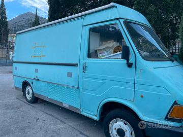 Furgone panineria