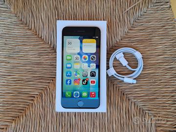 Apple iPhone SE 2022
