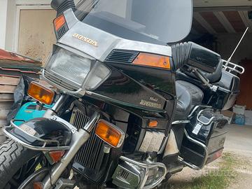 Honda GoldWing 1200 USA base da amatore