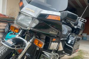 Honda GoldWing 1200 USA base da amatore