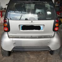 Lunotto e ricambi Smart fortwo, bmw e46 e Fiesta